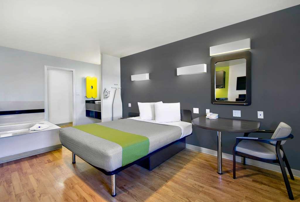 Studio 6 Victorville - Apple Valley Room photo
